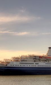 Preview wallpaper ship, cruise ship, sky, river