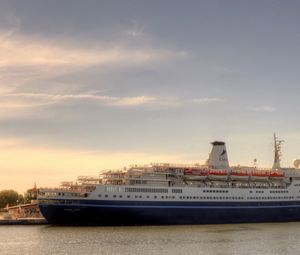 Preview wallpaper ship, cruise ship, sky, river