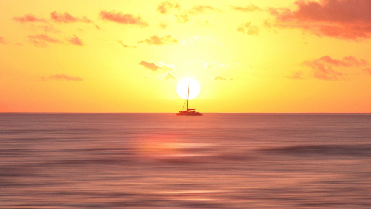 Wallpaper ship, horizon, dawn, sea