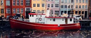 Preview wallpaper ship, ice, cranny, water, buildings