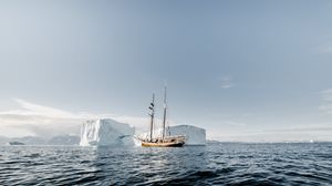 Preview wallpaper ship, ice, iceberg, sea, ripples