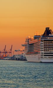 Preview wallpaper ship, liner, sea, port, sunset