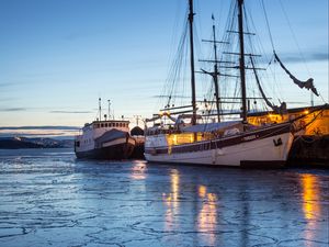 Preview wallpaper ship, masts, sea, pier