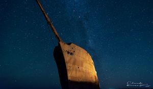 Preview wallpaper ship, old, starry sky