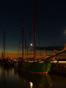 Preview wallpaper ship, pier, night, dark