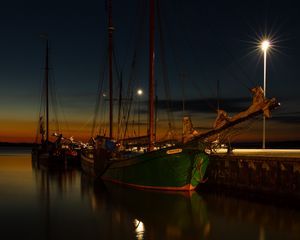 Preview wallpaper ship, pier, night, dark