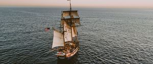 Preview wallpaper ship, sail, ocean