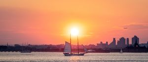 Preview wallpaper ship, sail, sea, sun, dark, sunrise