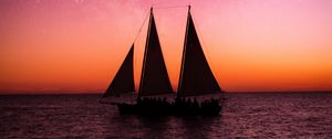 Preview wallpaper ship, sailboat, sea, dusk, dark