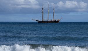 Preview wallpaper ship, sailboat, sea, waves, ocean