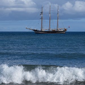 Preview wallpaper ship, sailboat, sea, waves, ocean