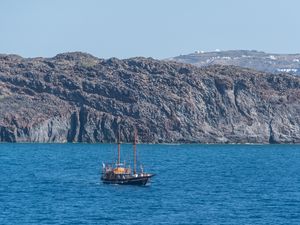 Preview wallpaper ship, sea, cliff