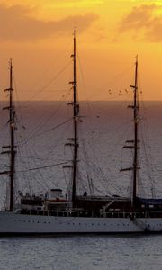 Preview wallpaper ship, sea, light, sky