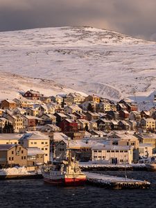 Preview wallpaper ship, sea, pier, houses, mountain