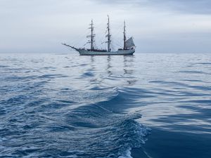 Preview wallpaper ship, sea, waves, water