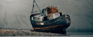 Preview wallpaper ship, shore, fog, shallow, abandoned