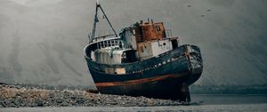 Preview wallpaper ship, shore, fog, shallow, abandoned