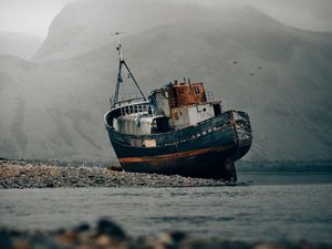 Preview wallpaper ship, shore, fog, shallow, abandoned