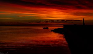 Preview wallpaper ship, silhouette, sunset, water, sea