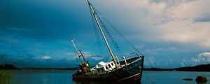 Preview wallpaper ship, slope, sea, clouds