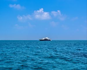 Preview wallpaper ship, yacht, sea, horizon, water, sky