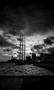 Preview wallpaper ships, port, bw, dark