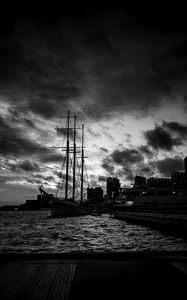 Preview wallpaper ships, port, bw, dark