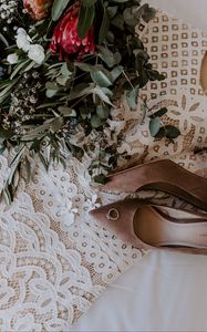 Preview wallpaper shoes, ring, bouquet, flowers