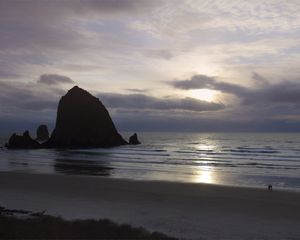 Preview wallpaper shore, rocks, waves, clouds, dark