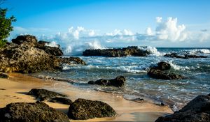 Preview wallpaper shore, sea, stones, splashes