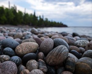 Preview wallpaper shore, stones, pebbles, sea, water