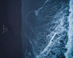 Preview wallpaper shore, wave, man, aerial view, loneliness, freedom