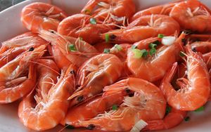 Preview wallpaper shrimps, greens, boiled