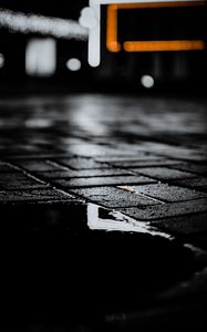 Preview wallpaper sidewalk, wet, dark, puddle, night