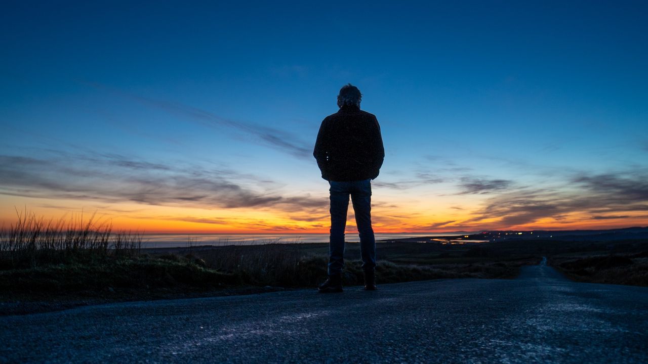 Wallpaper silhouette, alone, road, sunset, dark