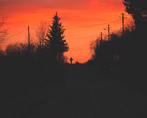 Preview wallpaper silhouette, alone, road, twilight, dark