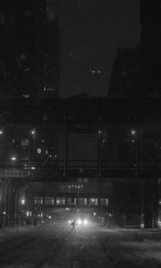 Preview wallpaper silhouette, bw, night, city, cloudy