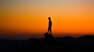 Preview wallpaper silhouette, cliff, sky