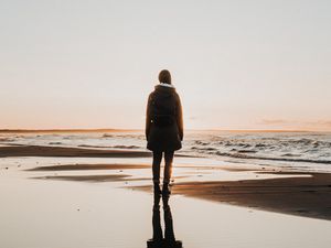 Preview wallpaper silhouette, coast, lonely, loneliness, solitude, sea