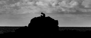 Preview wallpaper silhouette, dark, alone, rock