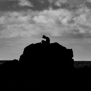 Preview wallpaper silhouette, dark, alone, rock