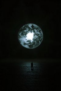 Preview wallpaper silhouette, dark, ball, glow, art