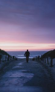 Preview wallpaper silhouette, dark, dusk, path, coast