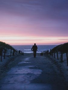 Preview wallpaper silhouette, dark, dusk, path, coast
