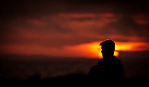 Preview wallpaper silhouette, dark, sunset, twilight, loneliness