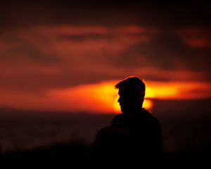 Preview wallpaper silhouette, dark, sunset, twilight, loneliness