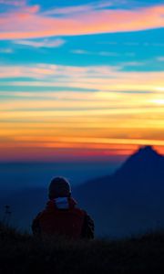 Preview wallpaper silhouette, evening, loneliness, nature, horizon, blur