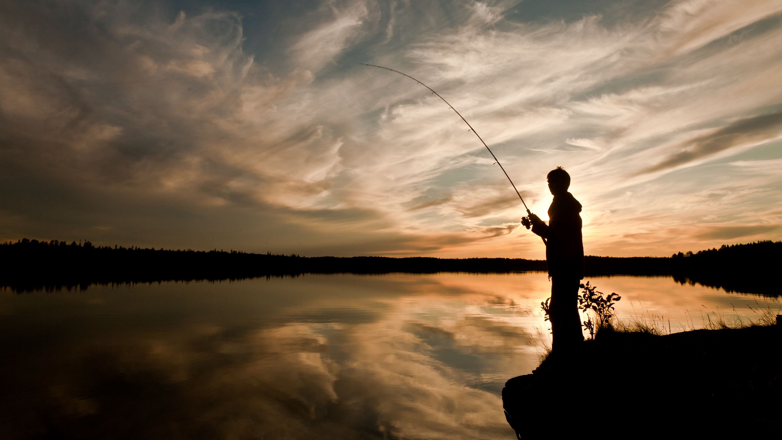Lake Fishing Wallpaper