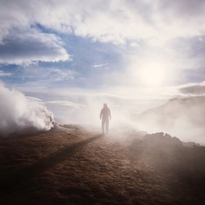 Preview wallpaper silhouette, fog, clouds, sunlight, lonely