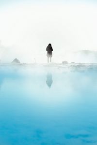 Preview wallpaper silhouette, fog, loneliness, snow, lake